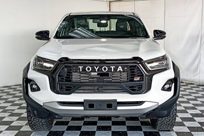 
BRAND NEW TOYOTA HILUX GR 2025 full									