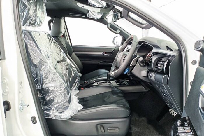 
BRAND NEW TOYOTA HILUX GR 2025 full									