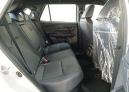 
BRAND NEW YARIS CROSS LUXURY 2025 full									