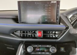 
BRAND NEW TOYOTA YARIS CROSS HEV LUXURY 2025 full									
