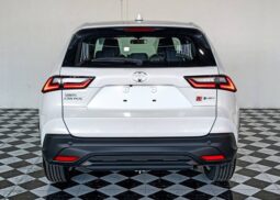 
BRAND NEW YARIS CROSS LUXURY 2025 full									