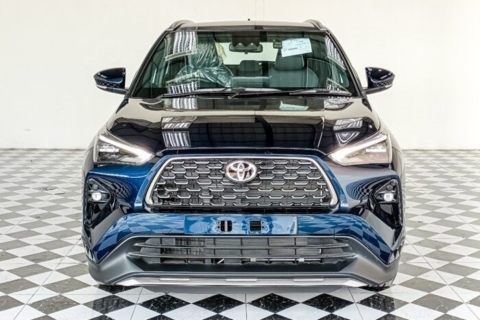 
BRAND NEW TOYOTA YARIS CROSS HEV LUXURY 2025 full									