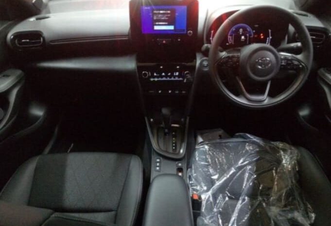 
YARIS CROSS Z PACKAGE 2025 full									