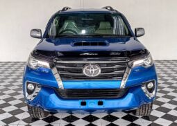 
2005 TOYOTA FORTUNER 3.0 4WD AT Blue full									