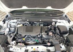 
BRAND NEW YARIS CROSS LUXURY 2025 full									