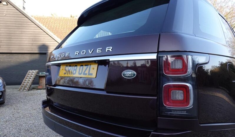 
Land Rover Range Rover 3.0 TD V6 Vogue Auto 4WD 2018 full									