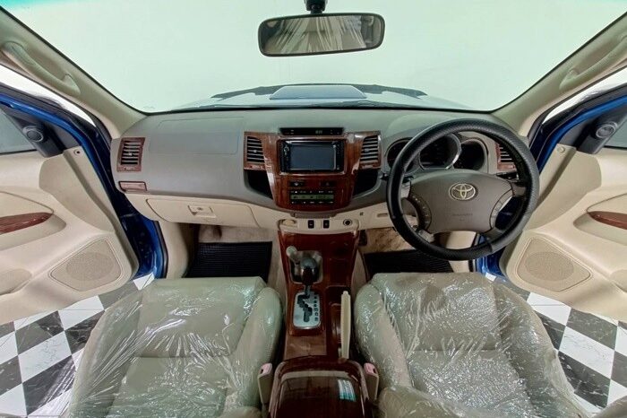 
2005 TOYOTA FORTUNER 3.0 4WD AT Blue full									