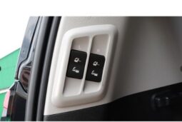 
LAND CRUISER PRADO TZ G 4WD 2022 full									