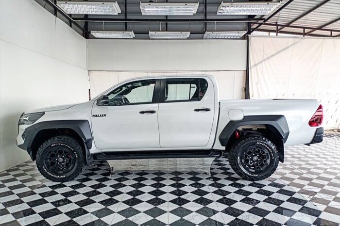 
BRAND NEW TOYOTA HILUX GR 2025 full									
