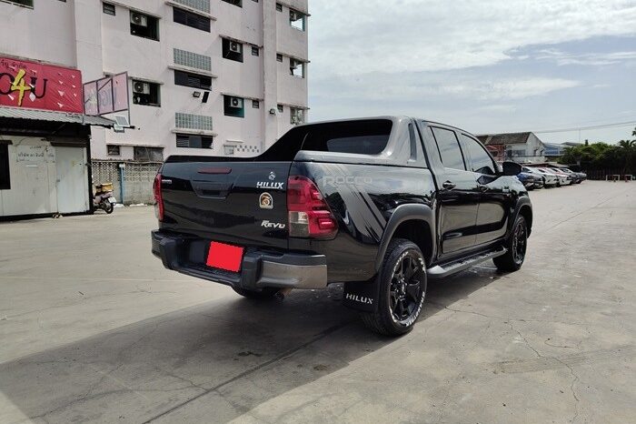 
TOYOTA HILUX DOUBLE CABIN 2018 full									