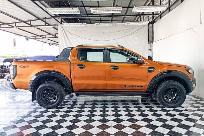 
2018 FORD DOUBLE CAB 3.2 4WD AT Orange full									
