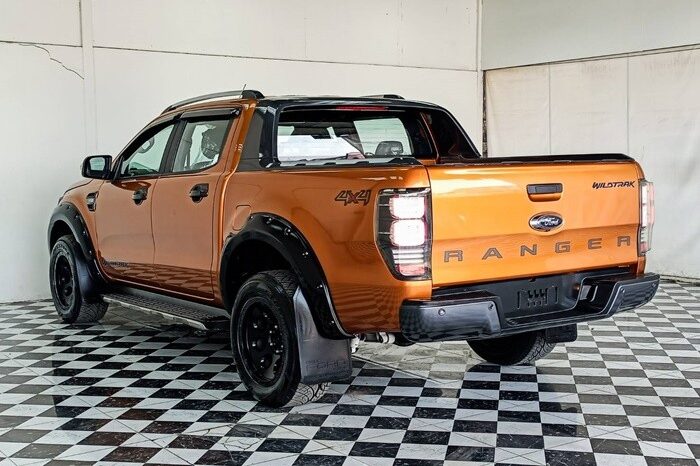
2018 FORD DOUBLE CAB 3.2 4WD AT Orange full									