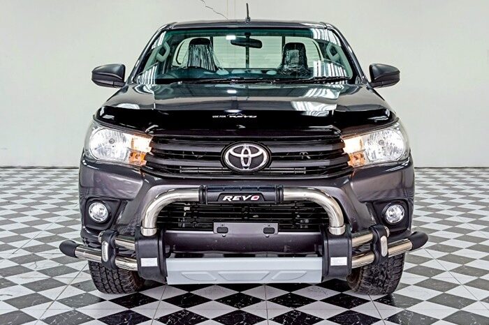 
TOYOTA HILUX SINGLE CAB 4WD 2018 full									