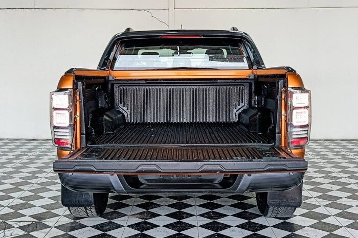 
2018 FORD DOUBLE CAB 3.2 4WD AT Orange full									