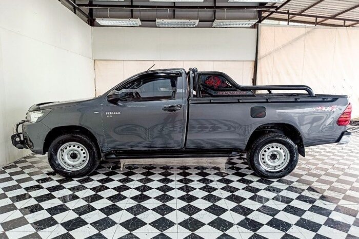 
TOYOTA HILUX SINGLE CAB 4WD 2018 full									