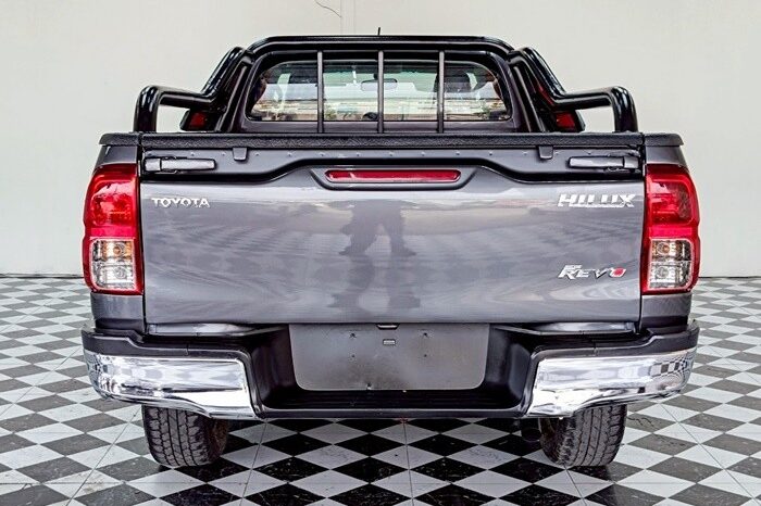 
TOYOTA HILUX SINGLE CAB 4WD 2018 full									