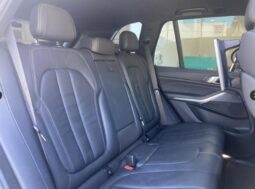 
2019 BMW X5 M SPORTS 4WD full									