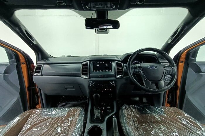 
2018 FORD DOUBLE CAB 3.2 4WD AT Orange full									