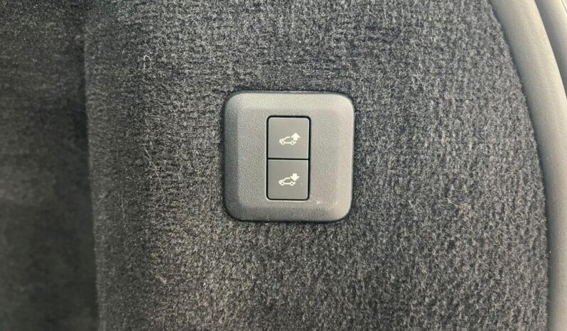 
Land Rover Range Rover Sport 3.0 SD V6 HSE Auto 4WD Euro 6 (s/s) 5dr full									