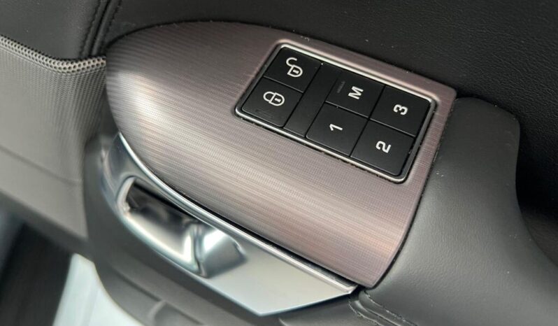
Land Rover Range Rover Sport 3.0 SD V6 HSE Auto 4WD Euro 6 (s/s) 5dr full									