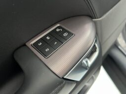
Land Rover Range Rover Sport 3.0 SD V6 HSE Auto 4WD Euro 6 (s/s) 5dr full									