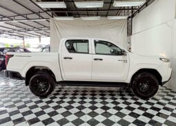 
2025 TOYOTA HILUX TRAVO DOUBLE CAB PRERUNNER 2.8 PREMIUM full									