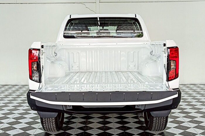 
2025 TOYOTA HILUX TRAVO DOUBLE CAB PRERUNNER 2.8 PREMIUM full									