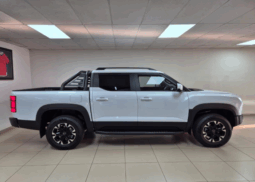 
BYD SHARK 6 1.5 4WD AT White full									