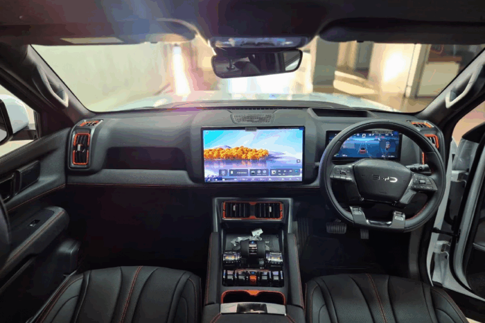 
BYD SHARK 6 1.5 4WD AT White full									