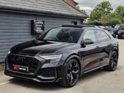 
AUDI RSQ8 Carbon Black full									