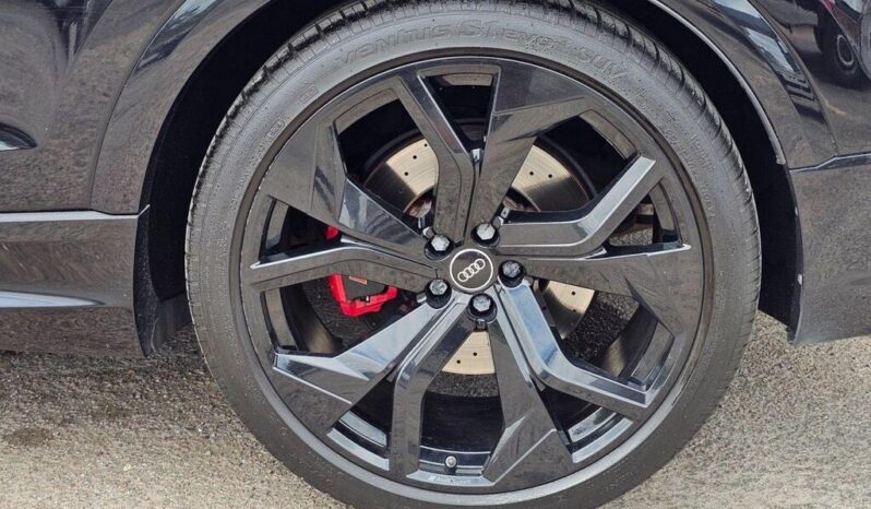 
AUDI RSQ8 Carbon Black full									