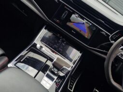 
AUDI RSQ8 Carbon Black full									