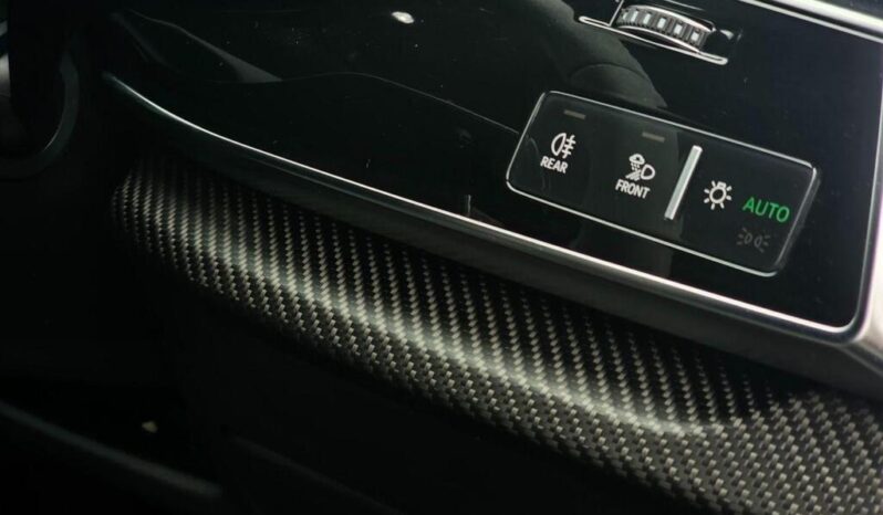 
AUDI RSQ8 Carbon Black full									