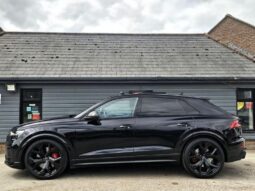 
AUDI RSQ8 Carbon Black full									