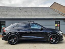 
AUDI RSQ8 Carbon Black full									