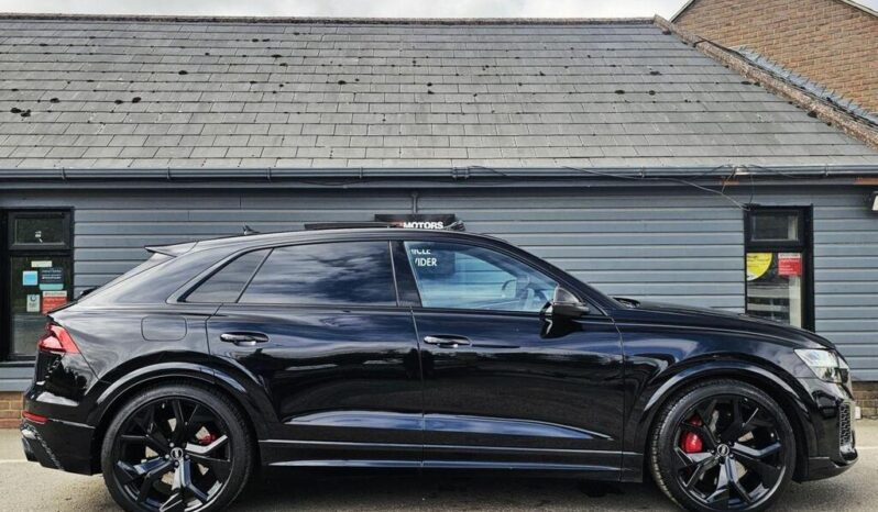 
AUDI RSQ8 Carbon Black full									