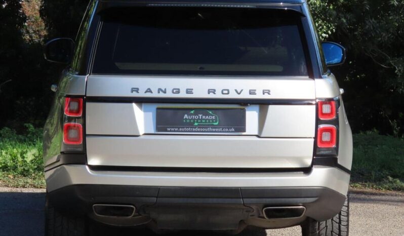 
Land Rover Range Rover 3.0 SD V6 Vogue Auto full									