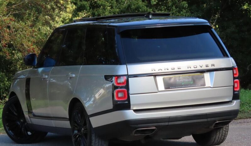 
Land Rover Range Rover 3.0 SD V6 Vogue Auto full									