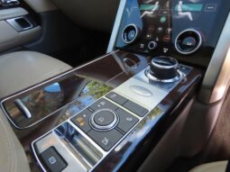 
Land Rover Range Rover 3.0 SD V6 Vogue Auto full									