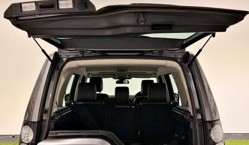 
Land Rover Discovery 4 3.0 SD V6 HSE full									