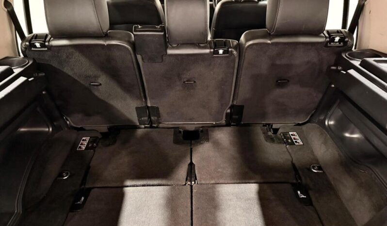 
Land Rover Discovery 4 3.0 SD V6 HSE full									