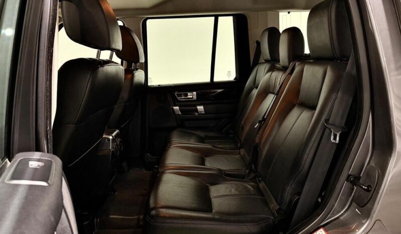 
Land Rover Discovery 4 3.0 SD V6 HSE full									