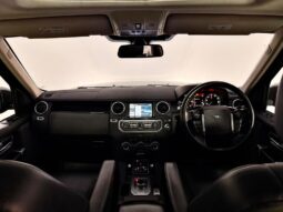 
Land Rover Discovery 4 3.0 SD V6 HSE full									