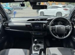 
Toyota Hilux New Shape Z 4WD full									