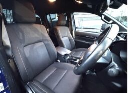 
Toyota Hilux New Shape Z 4WD full									