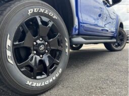 
Toyota Hilux New Shape Z 4WD full									