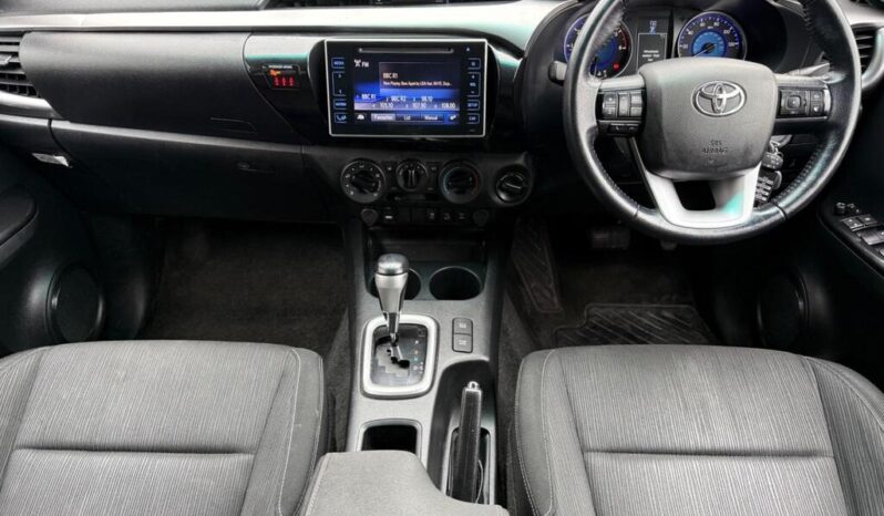 
Toyota Hilux 2.4 D-4D Icon Euro 6 (3.5t) full									