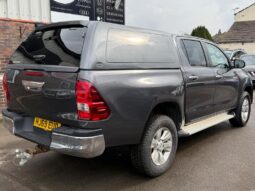 
Toyota Hilux 2.4 D-4D Icon Euro 6 (3.5t) full									