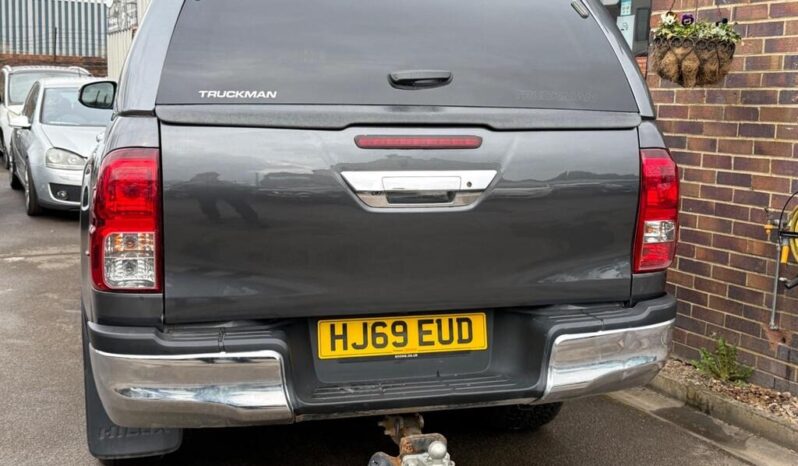 
Toyota Hilux 2.4 D-4D Icon Euro 6 (3.5t) full									