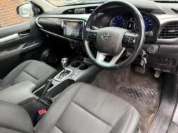 
Toyota Hilux 2.4 D-4D Icon Euro 6 (3.5t) full									